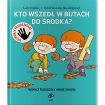 kto wszedł w butach do środka?